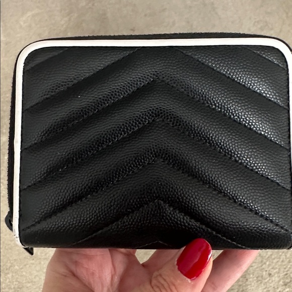 Saint Laurent Cassandre Matelassé wallet - Picture 3 of 9